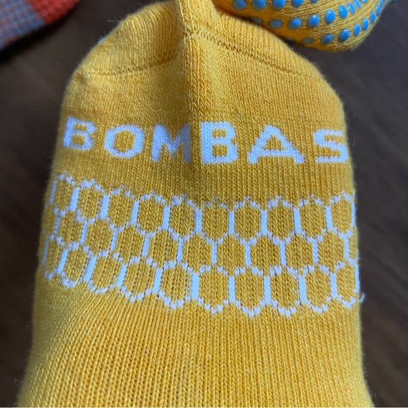 BOMBAS Socks Toddler Kid 4 PAIR Yellow Gripper Red White Crew NEW Kids Youth Boy - Picture 7 of 9